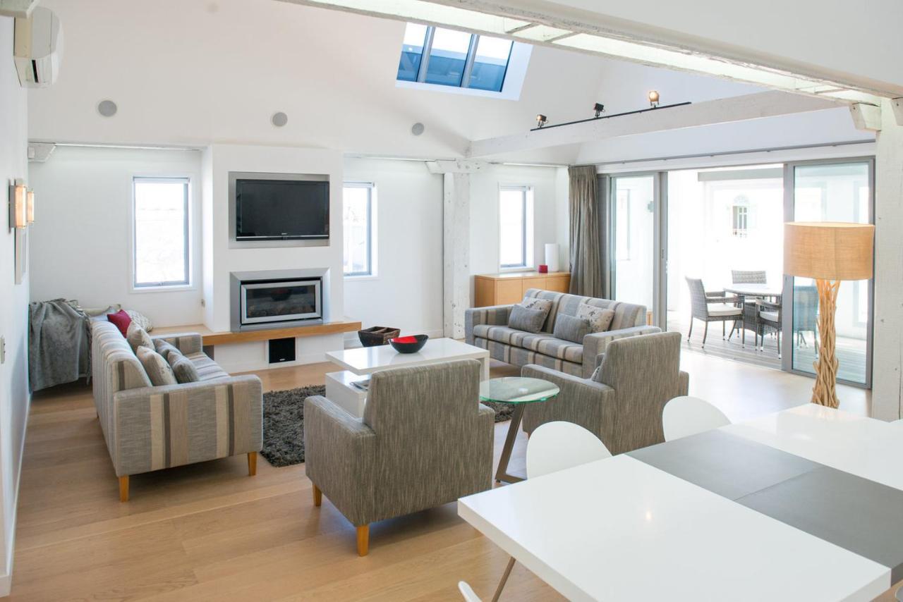 Luxurious Loft Apartments In The Heart Of Ahuriri Napier Εξωτερικό φωτογραφία