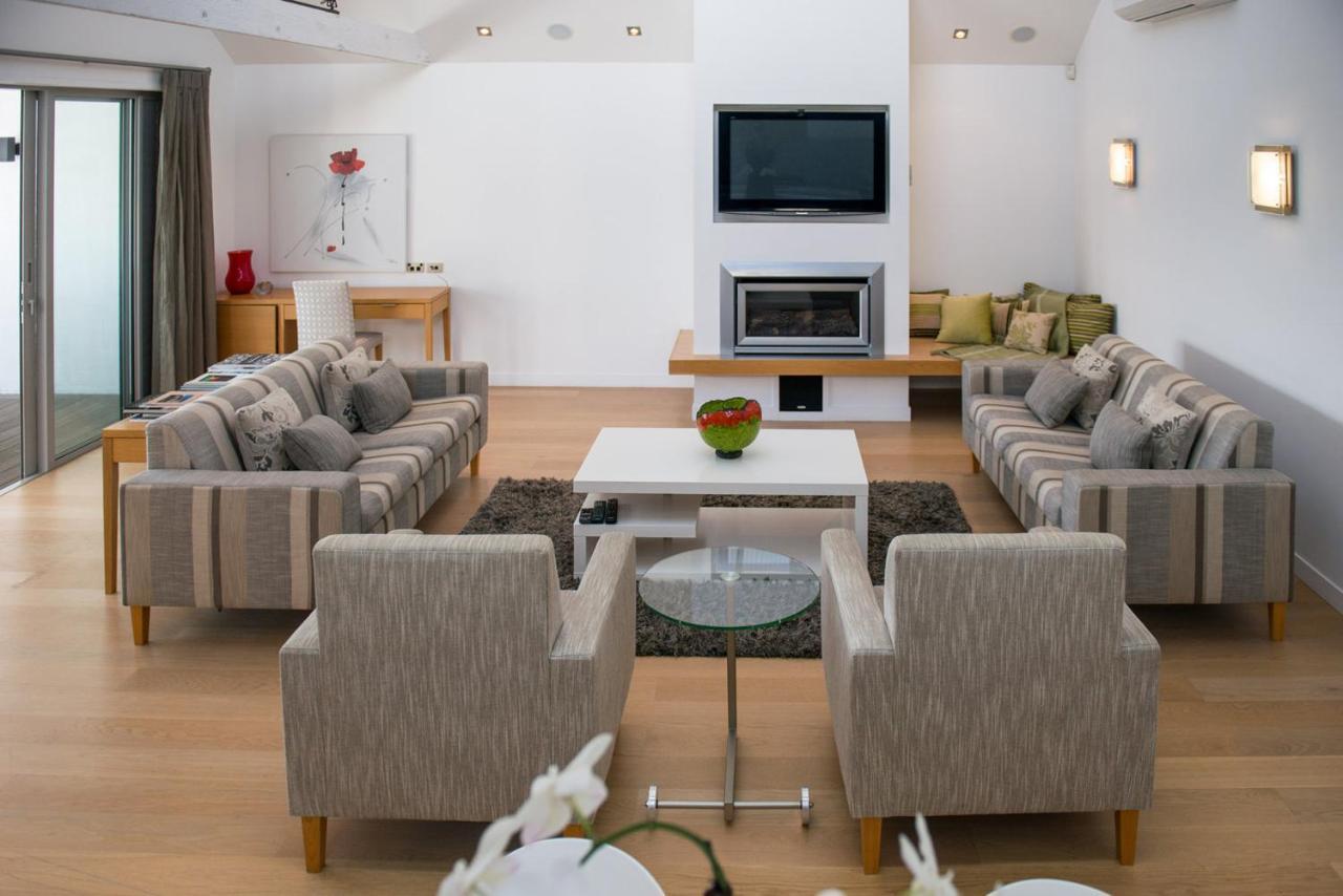 Luxurious Loft Apartments In The Heart Of Ahuriri Napier Εξωτερικό φωτογραφία